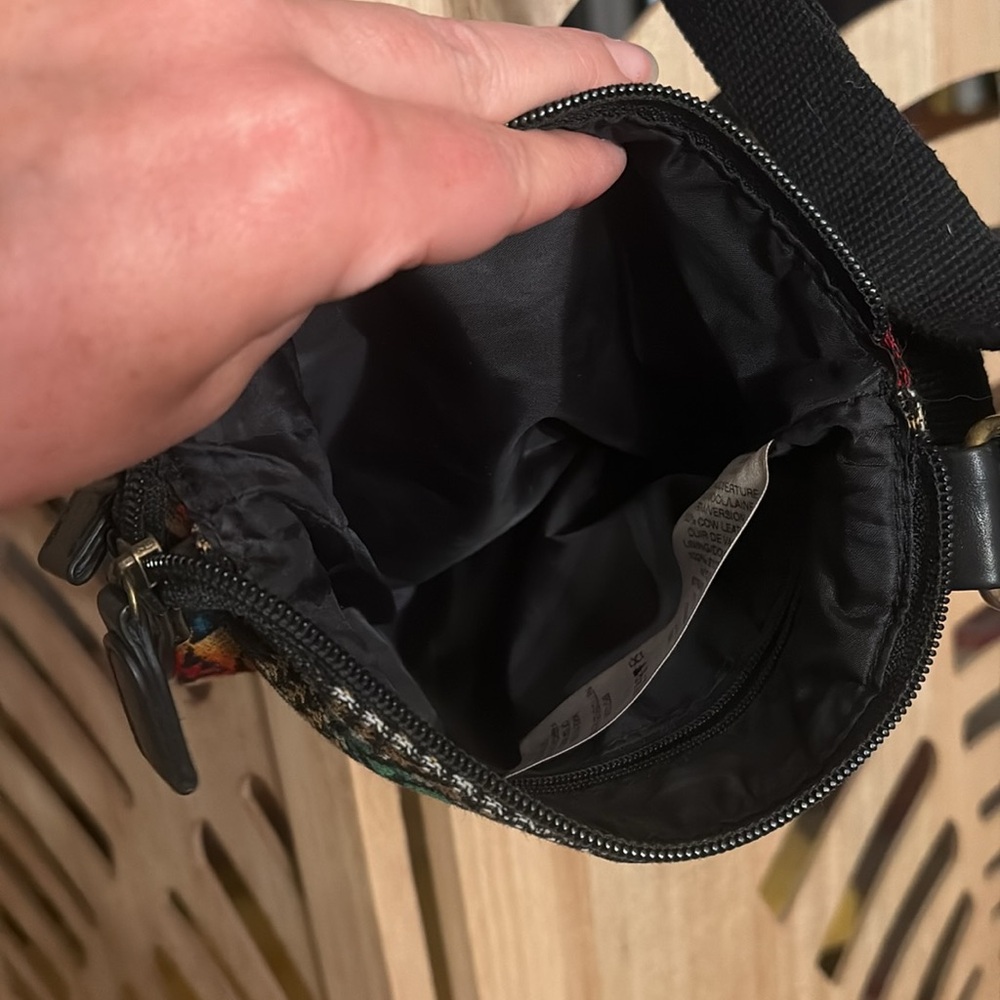 Pendleton Crossbody Purse - Picture 4 of 7